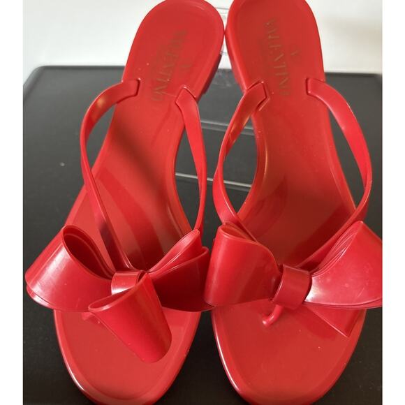 Valentino Garavani Red Jelly Rubber Bow Sandals, Size 38, US 7.5 - Picture 3 of 7